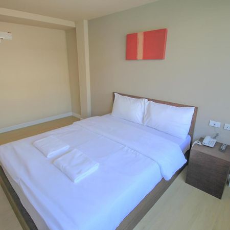 The Sea Bangsaen Hotel 外观 照片