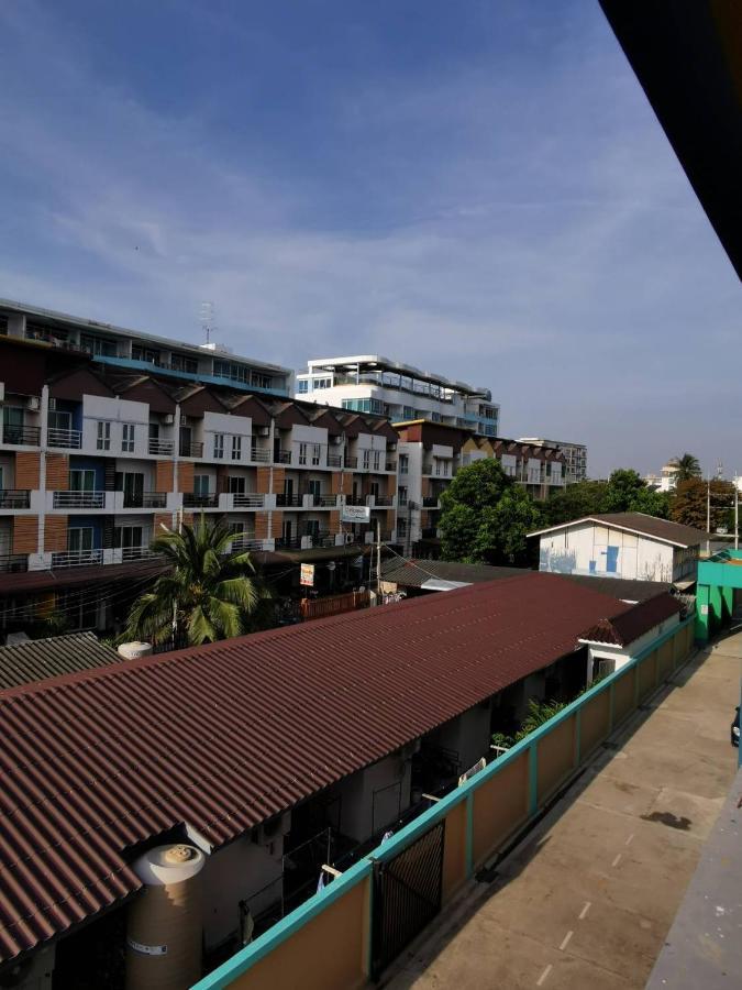 The Sea Bangsaen Hotel 外观 照片